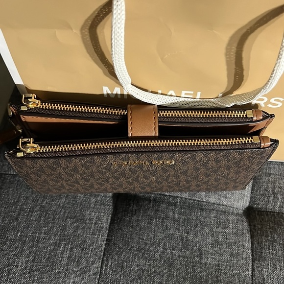 MICHAEL KORS Jet Set Travel Double Zip Phone Case Card Holder Wristlet Wallet - Picture 3 of 9